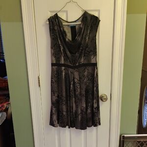 Simply Vera Vera Wang Black and Gray Midi Dress
